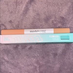 Models own under eye concealer